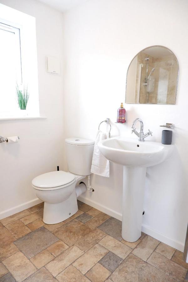 Comfortable And Cozy 4-Bedroom House Near The Hospital كامبريدج المظهر الخارجي الصورة